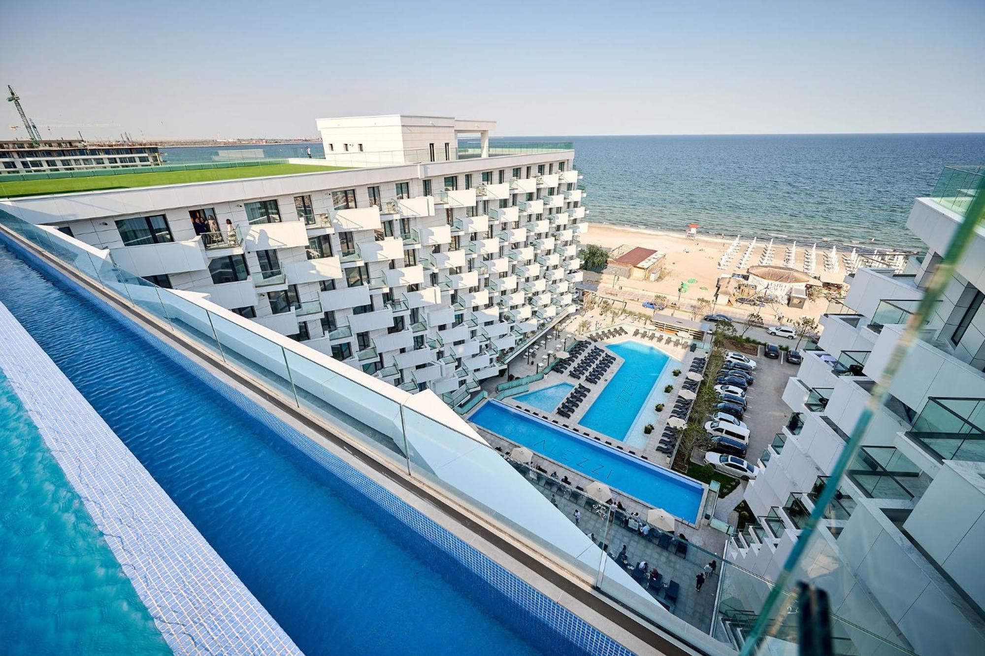 Soleil Anne Studio In Infinity Beach Resort - Parking Mamaia Ngoại thất bức ảnh